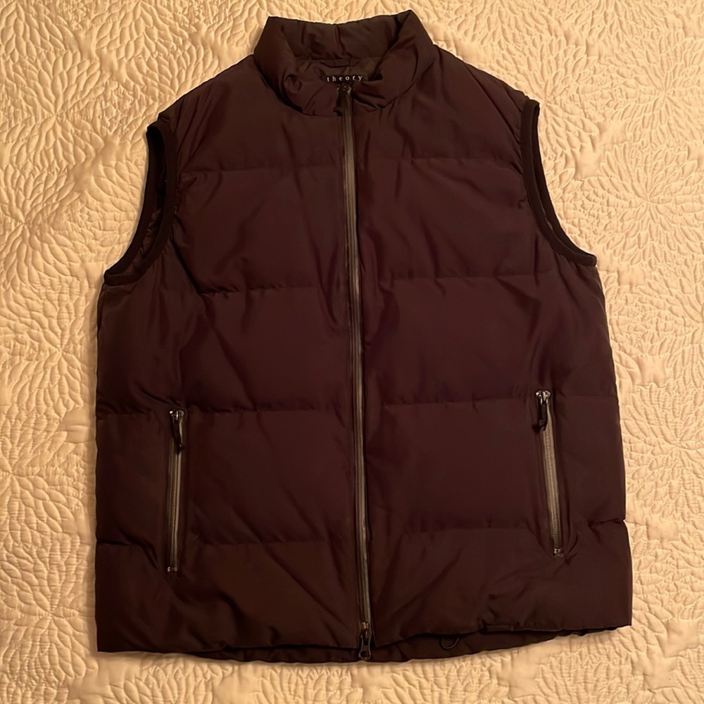 Men’s black Theory Puffer Vest